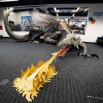Ein lebensgroßer papier-drache inspiriert von game of thrones